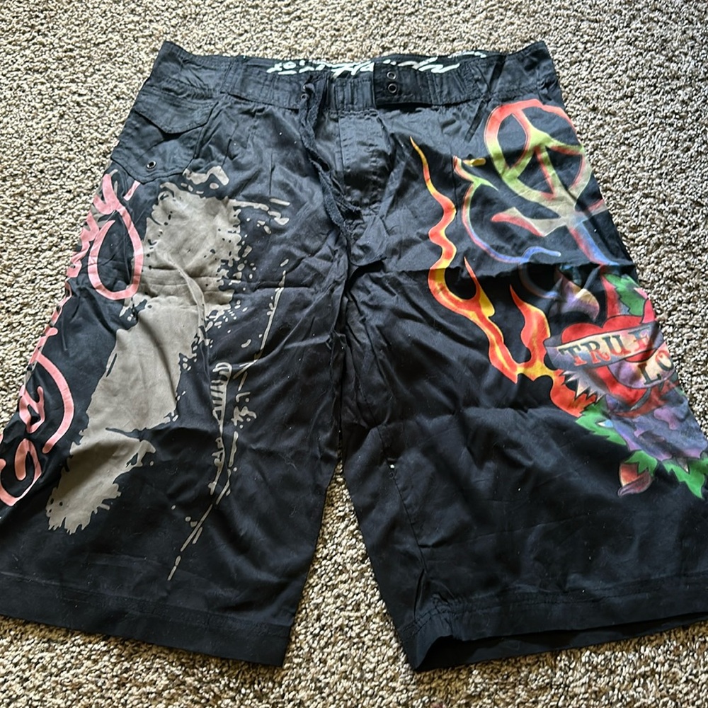 Black swimming trunks